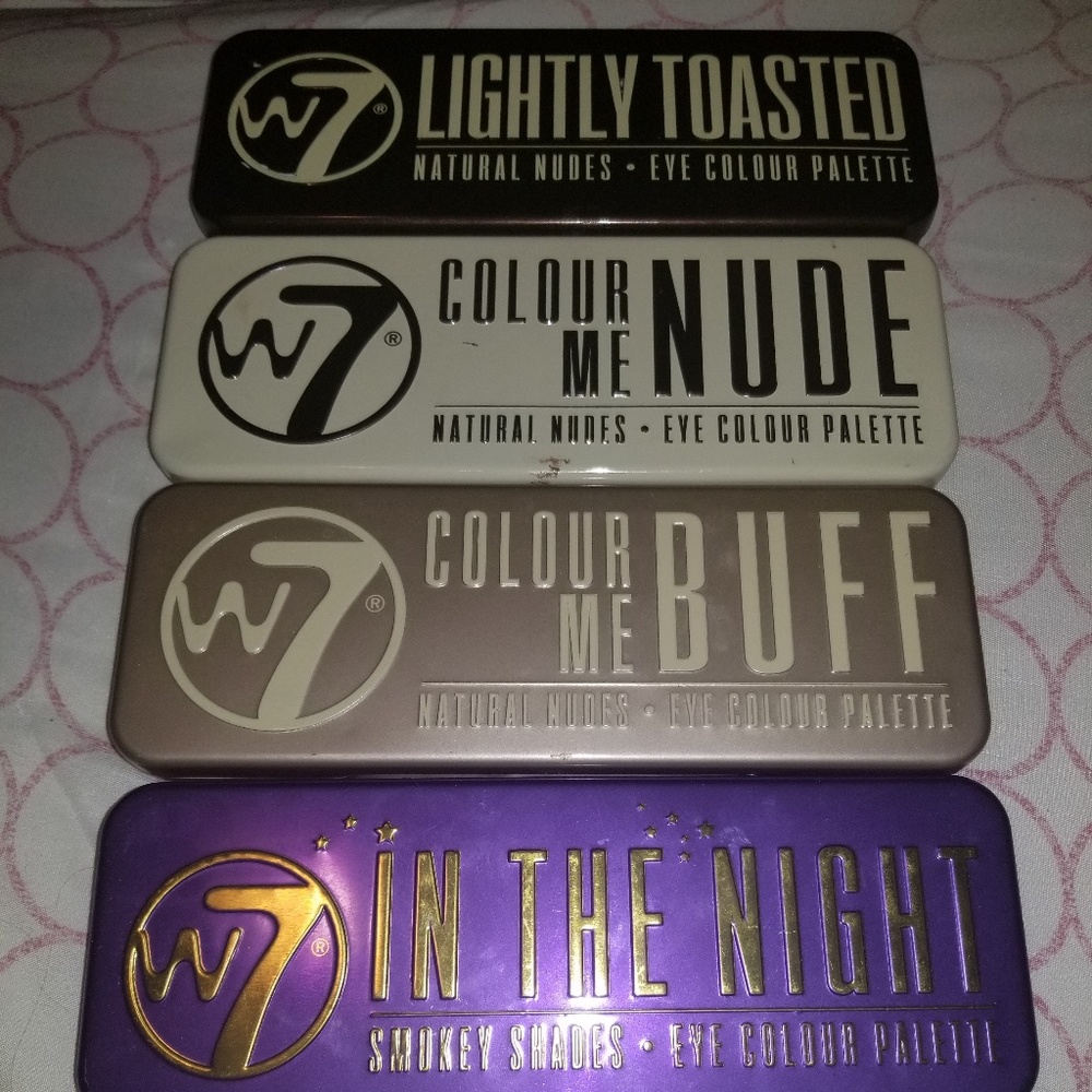Eyeshadow palettes